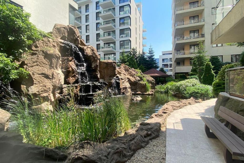 North Area Lake View Studio Букурещ Екстериор снимка